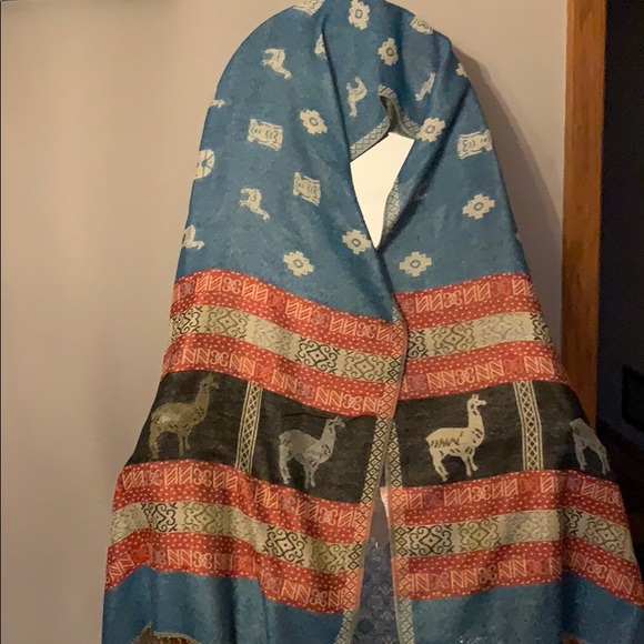 Wraps with unique  Peruvian motives - Picture 5 of 6